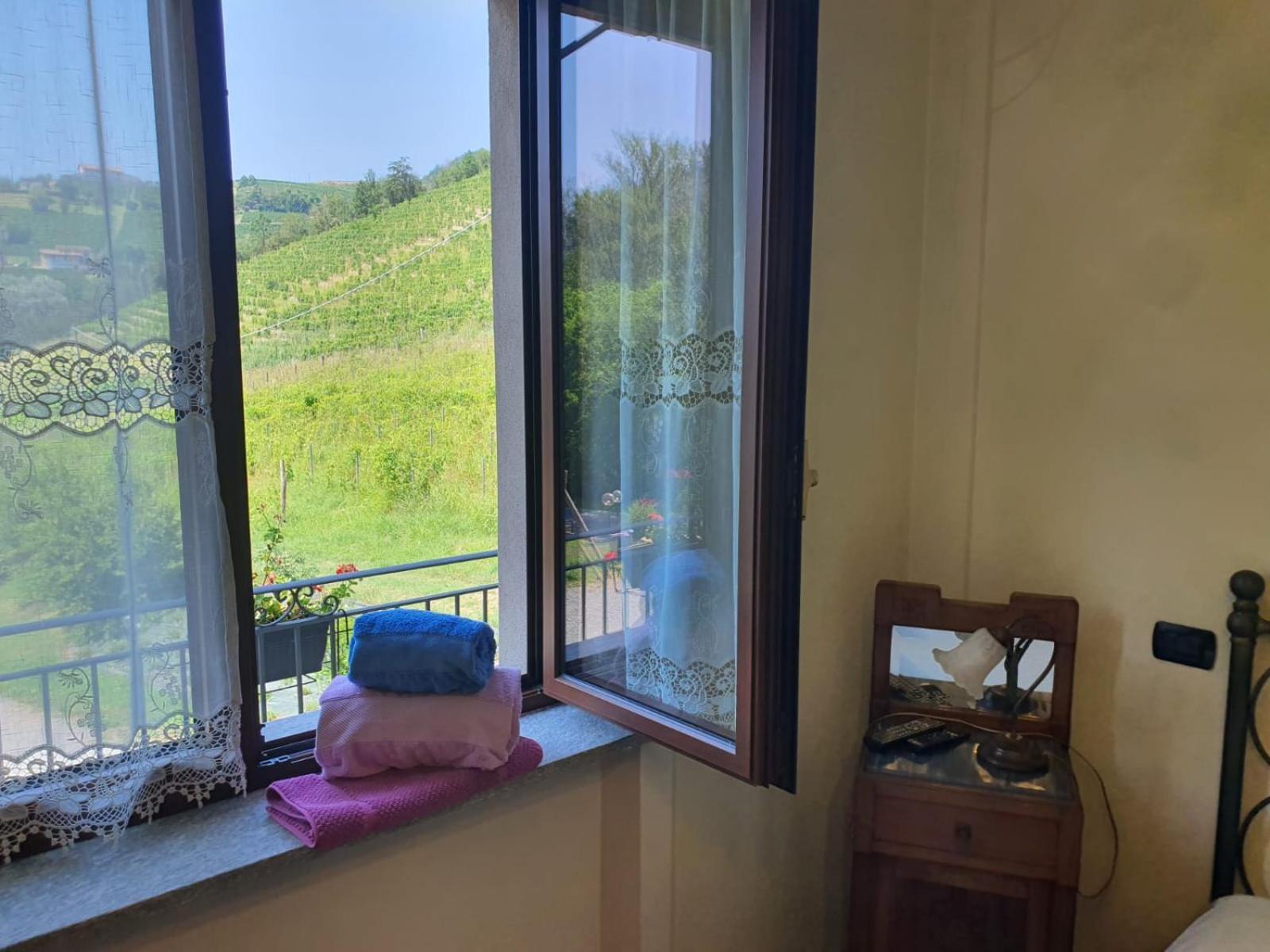 Agriturismo Cascina L'Arche Santo Stefano Belbo Luaran gambar