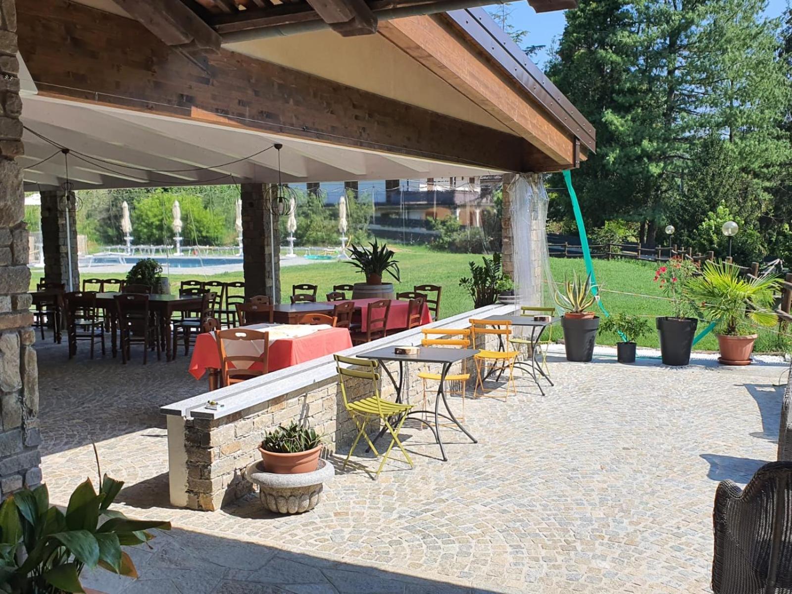 Agriturismo Cascina L'Arche Santo Stefano Belbo Luaran gambar