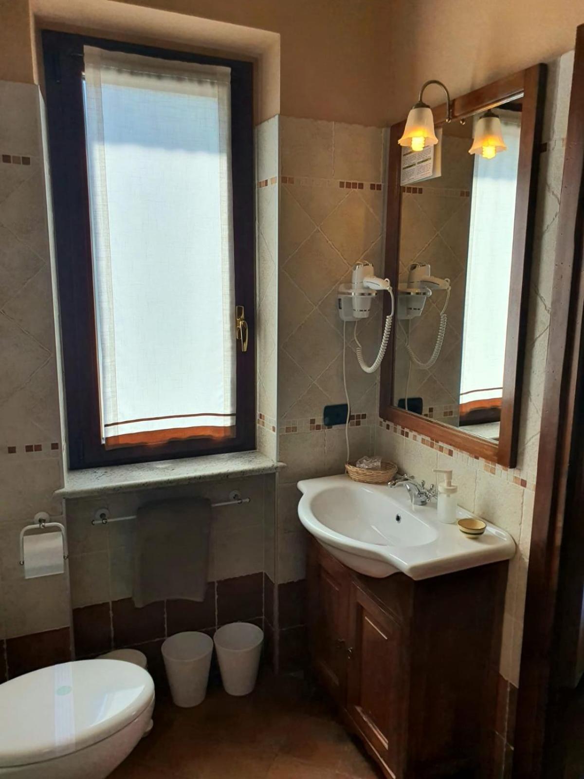 Agriturismo Cascina L'Arche Santo Stefano Belbo Luaran gambar