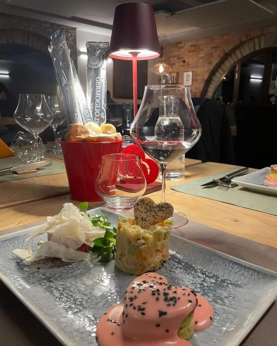 Agriturismo Cascina L'Arche Santo Stefano Belbo Luaran gambar