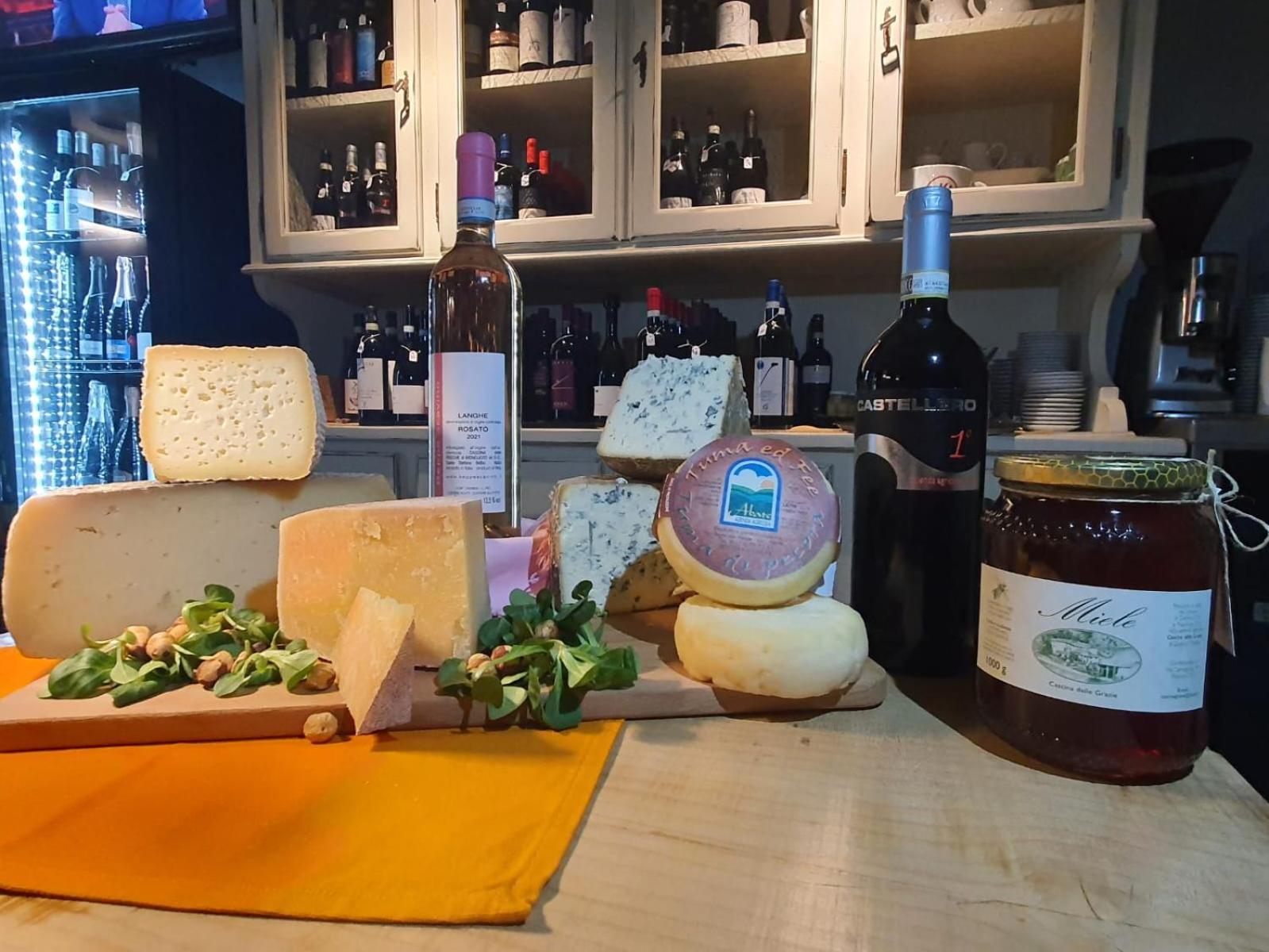 Agriturismo Cascina L'Arche Santo Stefano Belbo Luaran gambar