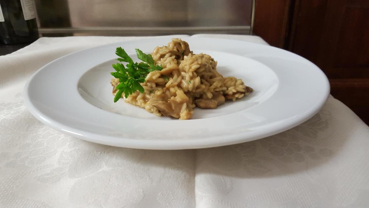 Agriturismo Cascina L'Arche Santo Stefano Belbo Luaran gambar